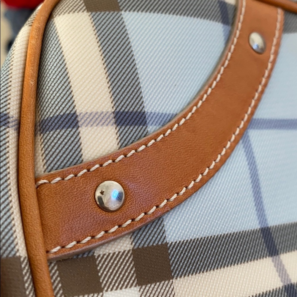 Authentic Burberry purse- firm price - Picture 6 of 8